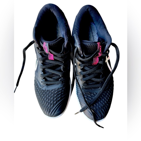 ASICS Women’s Netburner Ballistic Flytefoam 3 Volleyball Shoes In Black/Hot Pink - Picture 4 of 7